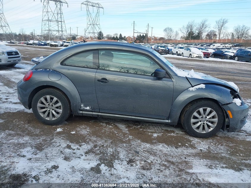 2016 VOLKSWAGEN BEETLE VIN: 3VWF17AT8GM636274