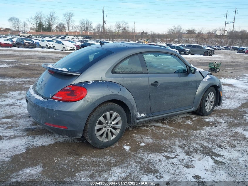 2016 VOLKSWAGEN BEETLE VIN: 3VWF17AT8GM636274