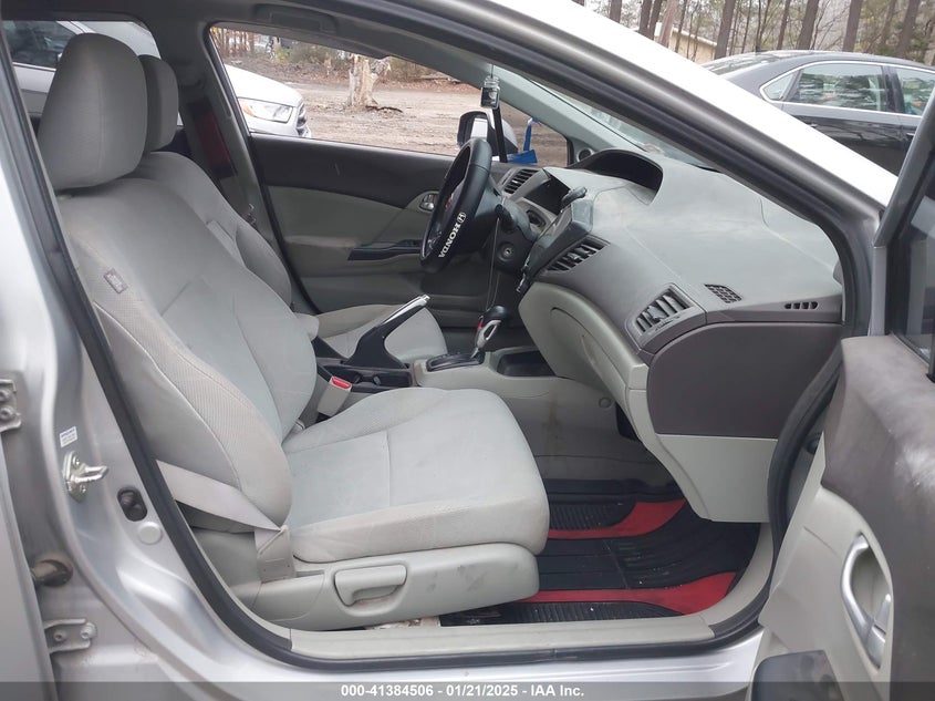 2012 HONDA CIVIC VIN: 2HGFB2F82CH557040