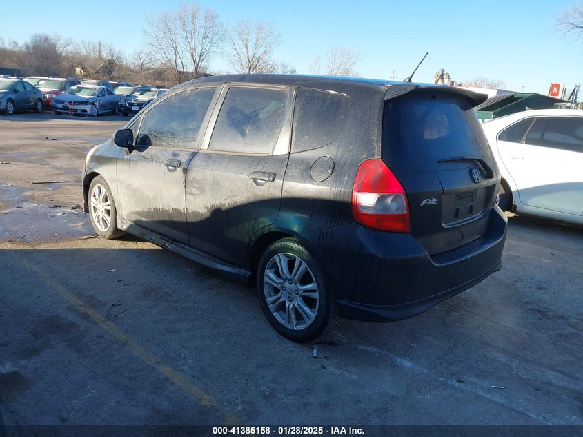 2008 HONDA FIT VIN: JHMGD38668S037663