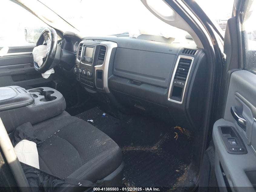 2019 RAM 1500 CLASSIC VIN: 1C6RR7GT6KS717328