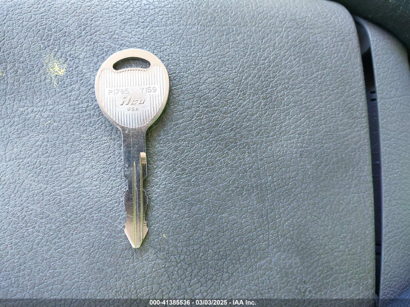 2001 Dodge Ram 1500 St VIN: 1B7HC13Z41J607637 Lot: 41385536