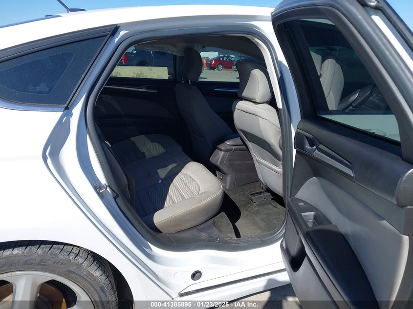 2016 FORD FUSION VIN: 3FA6P0G79GR105354