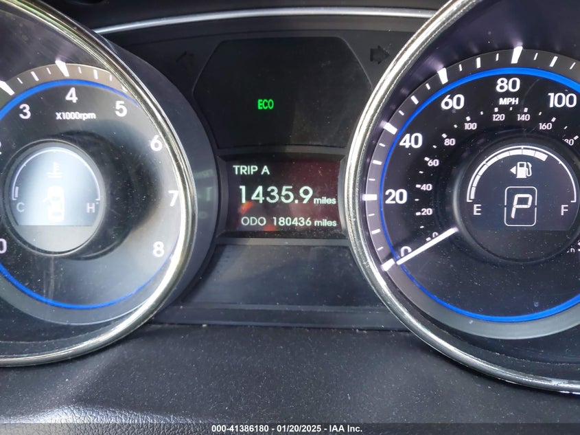 2011 HYUNDAI SONATA VIN: 5NPEB4AC1BH213058