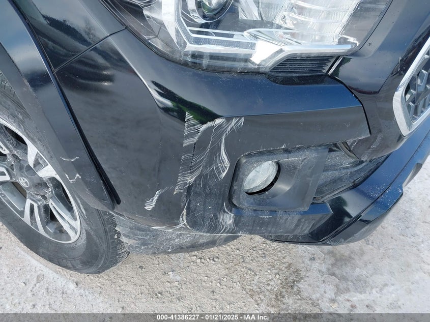 2019 TOYOTA TACOMA VIN: 5TFCZ5AN2KX189318