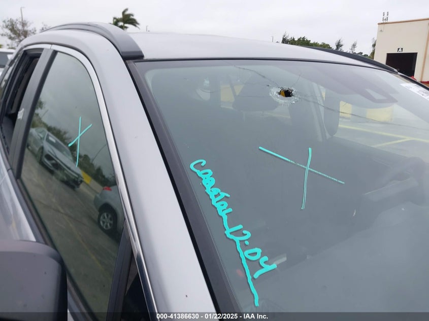 2019 TOYOTA RAV4 LE - JTMH1RFV8KD036019