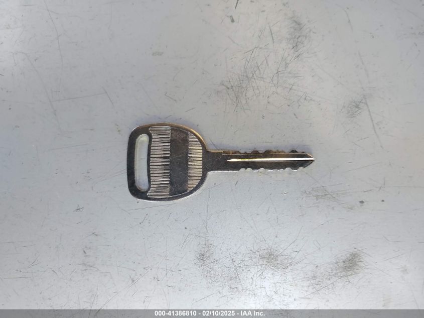 2000 Chevrolet Silverado 1500 Lt VIN: 2GCEK19T0Y1307915 Lot: 41386810