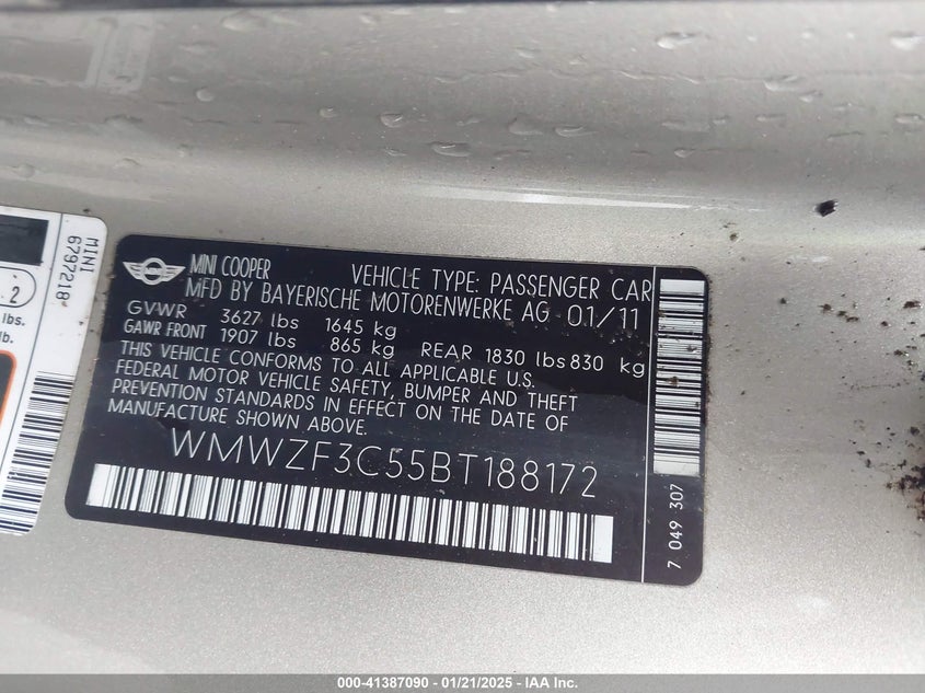 2011 MINI COOPER CLUBMAN VIN: WMWZF3C55BT188172
