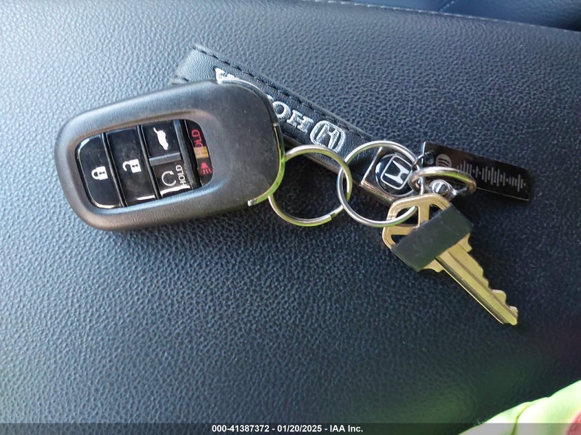 2022 HONDA CIVIC VIN: 19XFL1H83NE006343