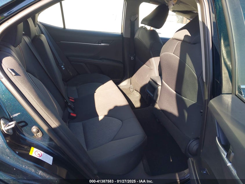 2018 TOYOTA CAMRY VIN: 4T1B11HK5JU520010