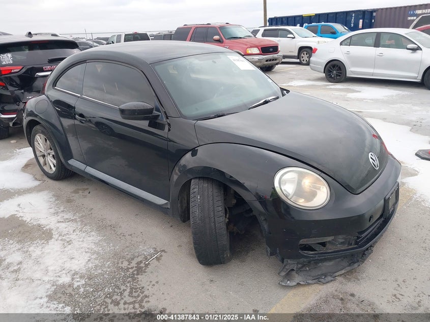 2013 VOLKSWAGEN BEETLE 2.5L ENTRY - 3VWFP7AT8DM644840