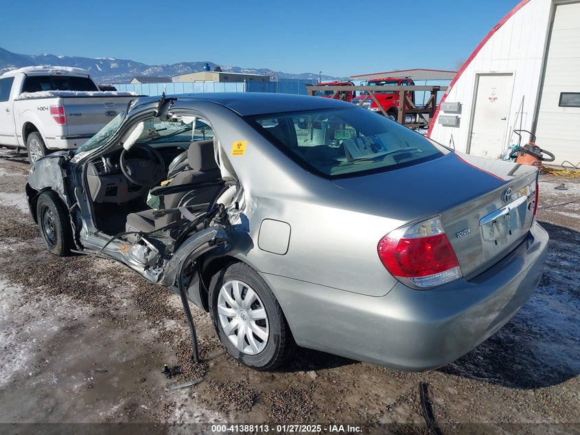 2005 Toyota Camry Le