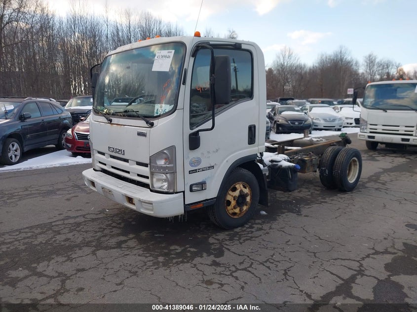 2011 Isuzu NPR, Front End, IAAI, VIN JALC4W168B7001025 — photo 2