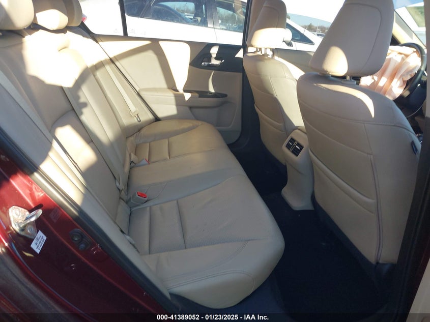 2017 HONDA ACCORD VIN: 1HGCR2F8XHA306674