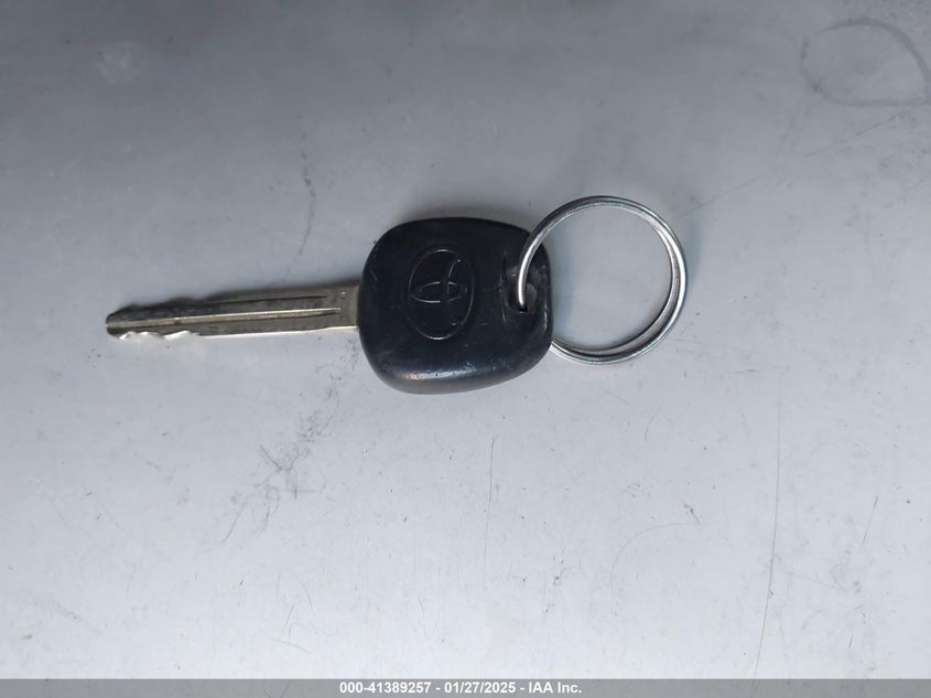 2009 TOYOTA COROLLA VIN: JTDBL40E599038626