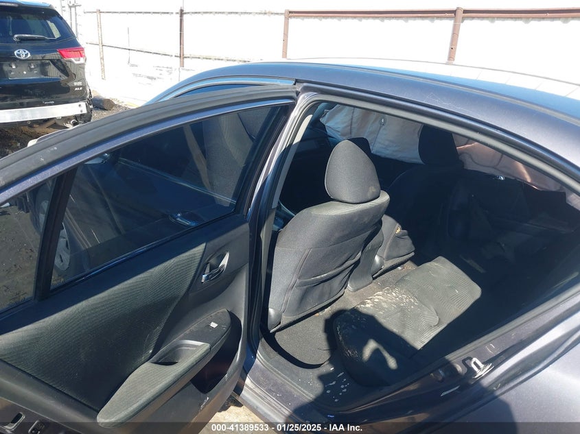 2014 HONDA ACCORD VIN: 1HGCR2F31EA117296