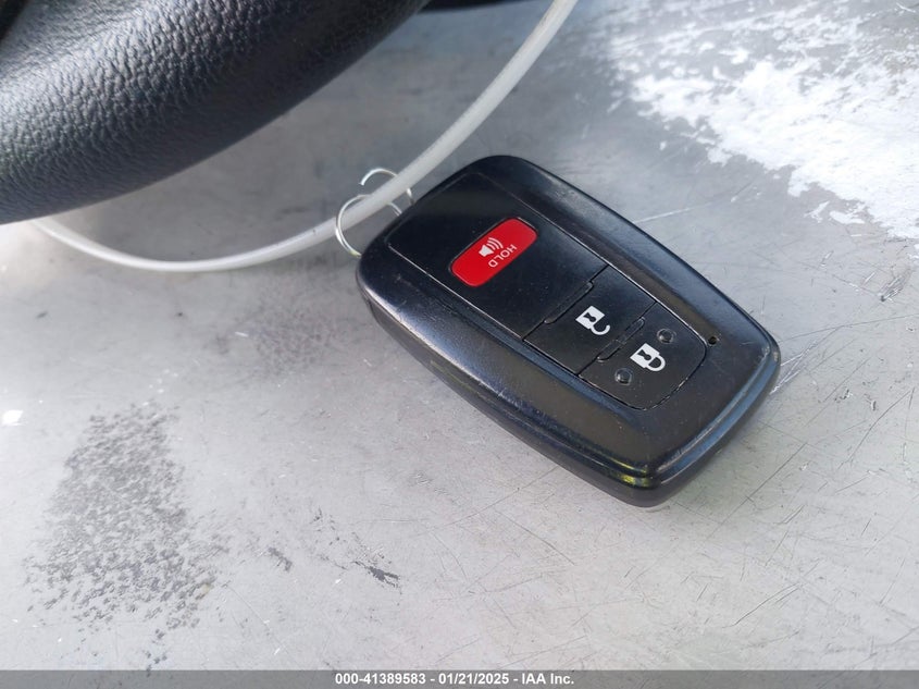 2016 TOYOTA PRIUS VIN: JTDKBRFUXG3005295