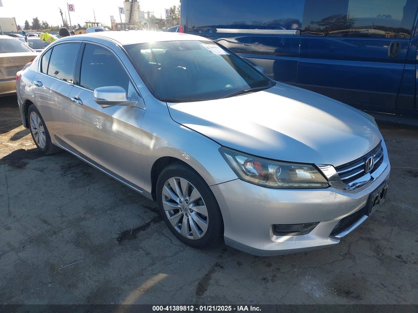 2015 HONDA ACCORD VIN: 1HGCR3F88FA012449