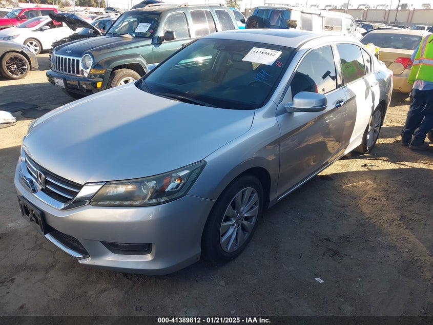 2015 HONDA ACCORD VIN: 1HGCR3F88FA012449