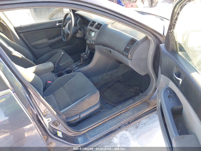 2007 HONDA ACCORD VIN: 1HGCM56467A222217