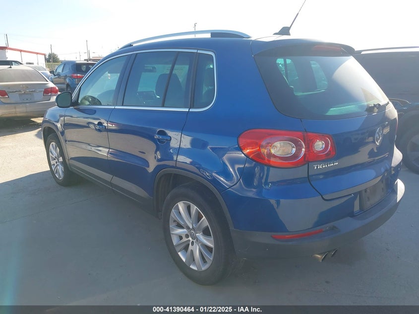 2009 VOLKSWAGEN TIGUAN VIN: WVGAV75N49W500610
