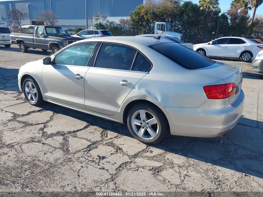 2012 VOLKSWAGEN JETTA VIN: 3VWLL7AJ9CM314572