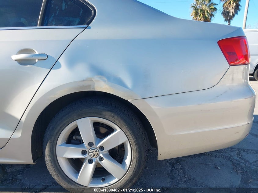 2012 VOLKSWAGEN JETTA VIN: 3VWLL7AJ9CM314572