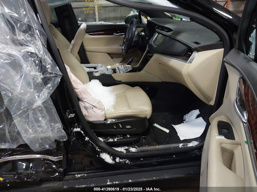 2019 CADILLAC XT5 LUXURY - 1GYKNDRS4KZ107678