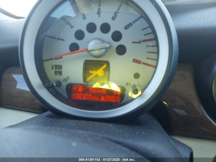 2007 Mini Cooper VIN: WMWMS33597TT52427 Lot: 41391102