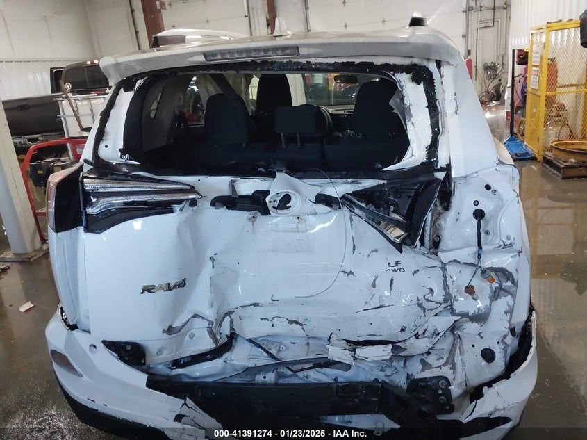 2016 TOYOTA RAV4 LE - JTMBFREV8GD185224