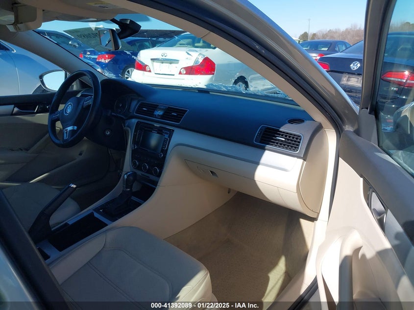2012 VOLKSWAGEN PASSAT VIN: 1VWBP7A31CC052307