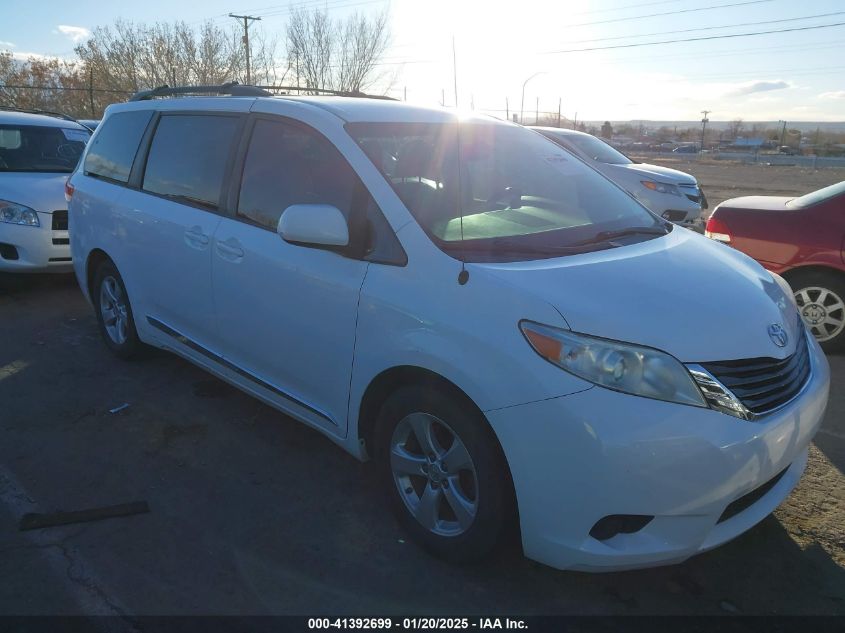 VIN 5TDKK3DC3ES525664 2014 TOYOTA SIENNA no.13