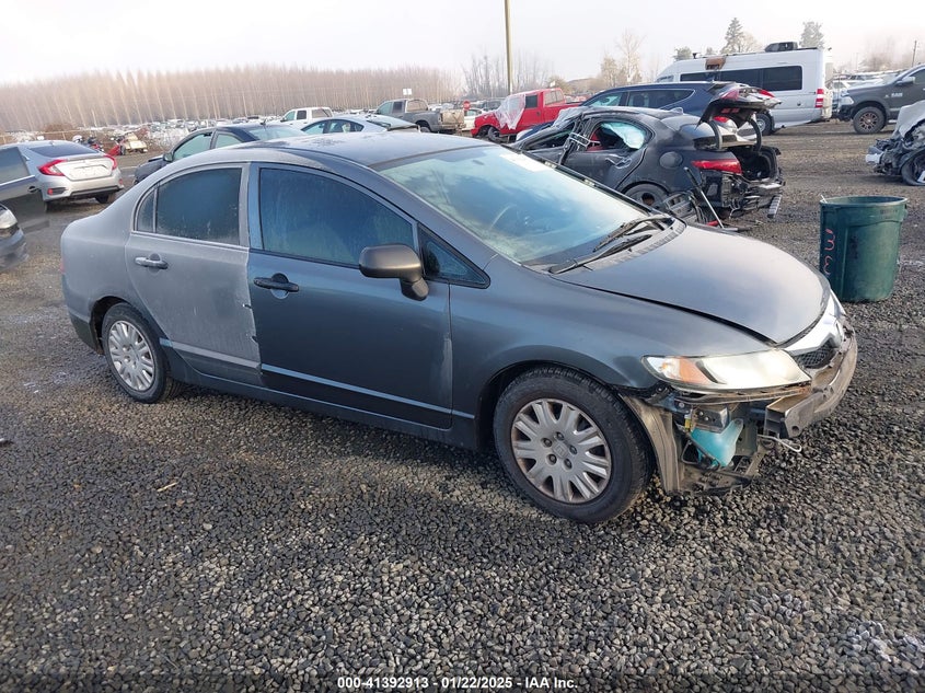 2011 HONDA CIVIC VIN: 19XFA1F30BE018040
