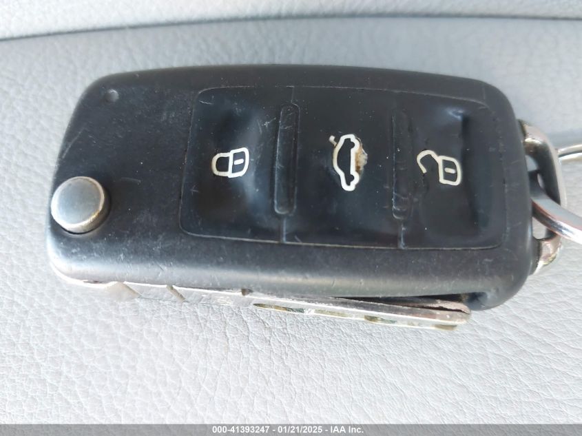 2012 Volkswagen Passat 2.5L S VIN: 1VWAP7A34CC019328 Lot: 41393247