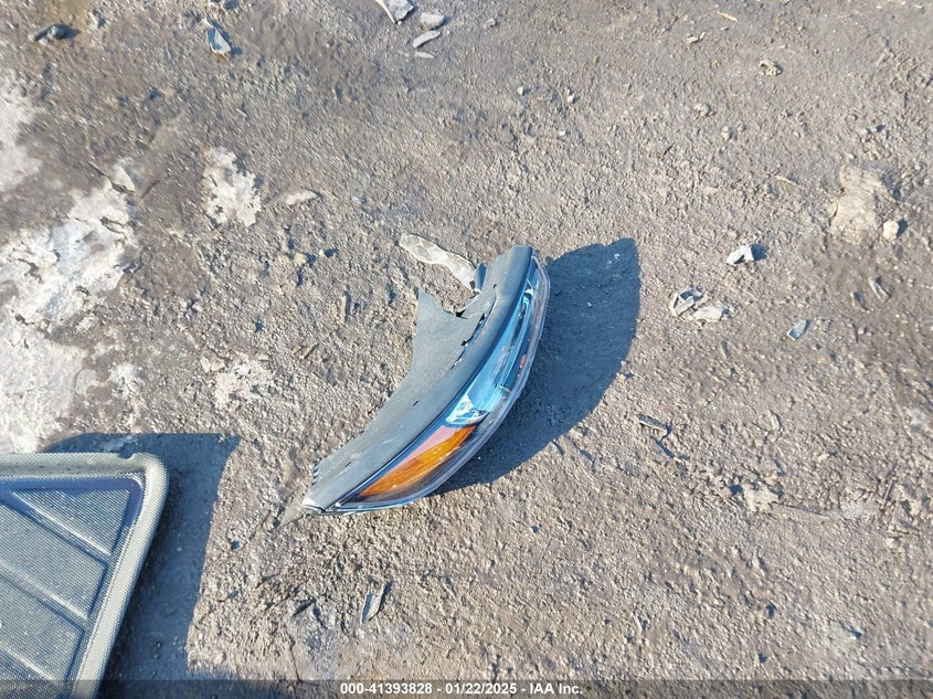 2024 HYUNDAI VENUE SEL - KMHRC8A31RU334335