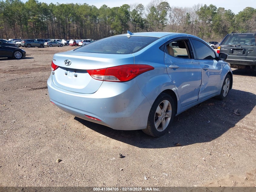 2013 HYUNDAI ELANTRA VIN: KMHDH4AE8DU724413