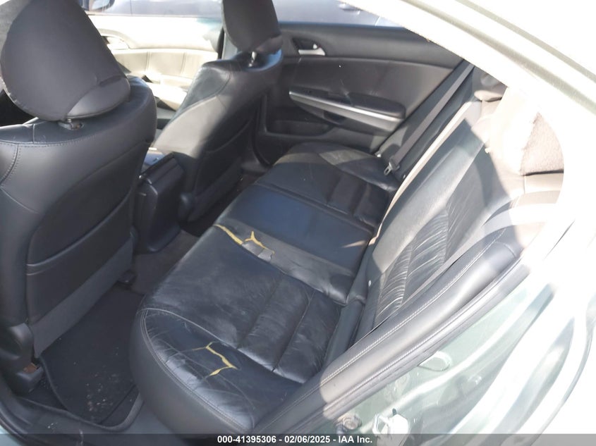 2008 HONDA ACCORD VIN: 1HGCP26858A084065
