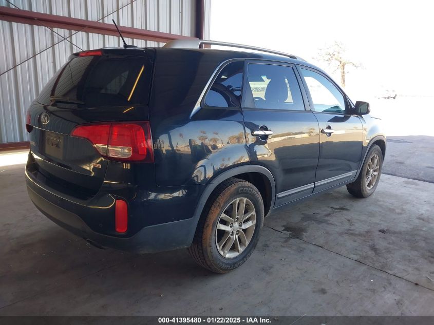 VIN 5XYKT3A63FG591822 2015 KIA SORENTO no.4