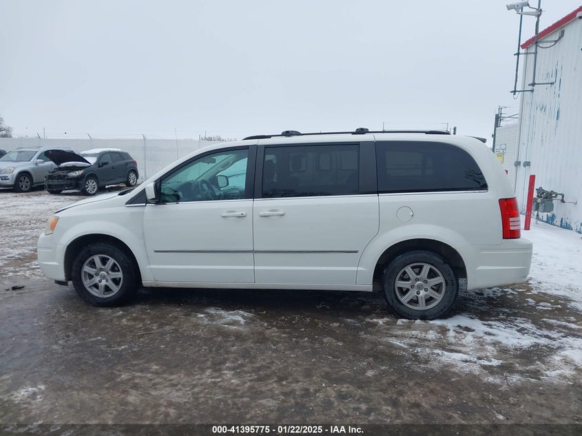 2010 Chrysler Town & Country Touring VIN: 2A4RR5DX9AR345370 Lot: 41395775