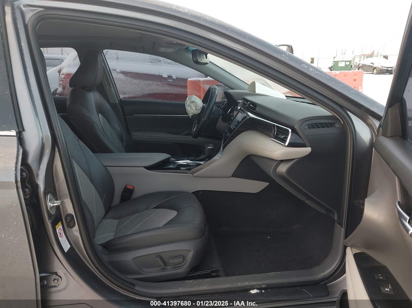 2018 TOYOTA CAMRY VIN: 4T1B11HK3JU156119