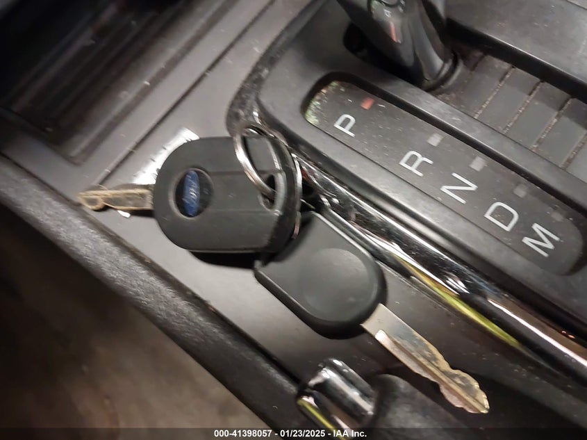 2012 FORD FUSION VIN: 3FAHP0HA0CR443657