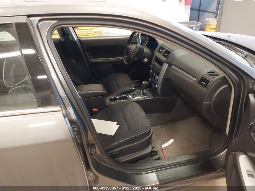 2012 FORD FUSION VIN: 3FAHP0HA0CR443657