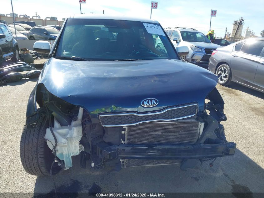 VIN KNDJP3A57J7625936 2018 KIA SOUL no.13