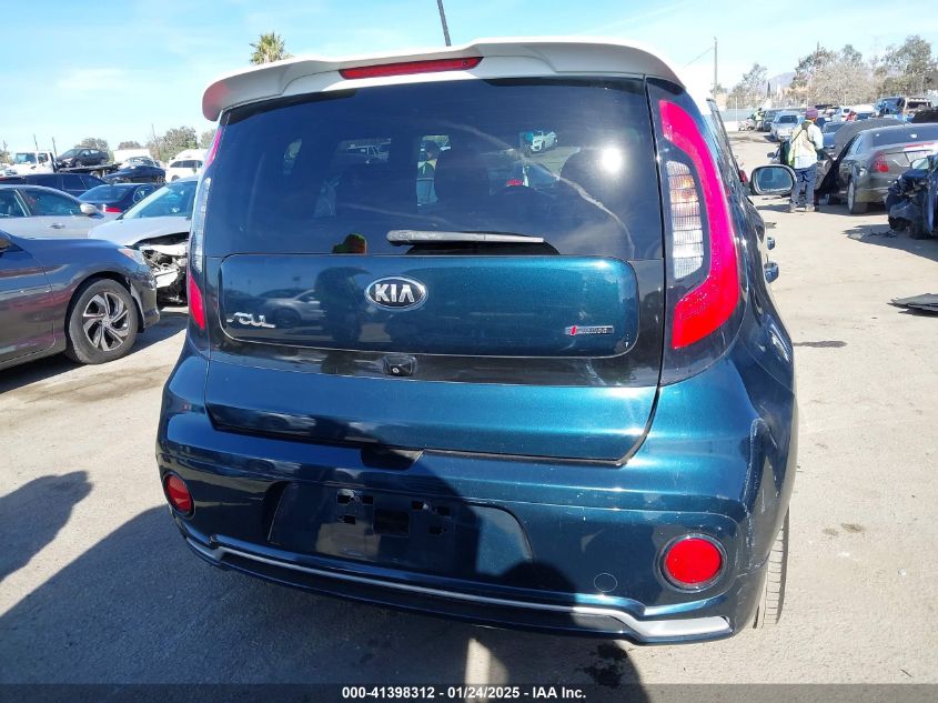 VIN KNDJP3A57J7625936 2018 KIA SOUL no.17