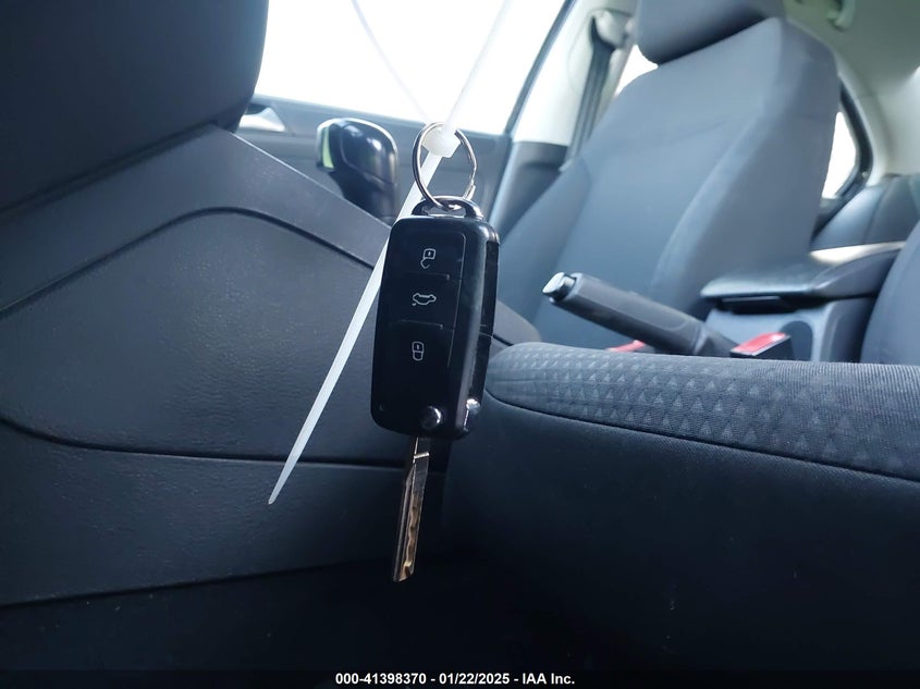2015 VOLKSWAGEN JETTA VIN: 3VW2K7AJ5FM414073