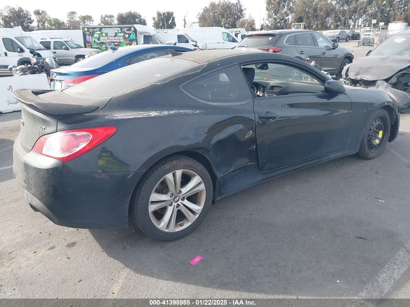 2010 HYUNDAI GENESIS VIN: KMHHT6KD0AU007940