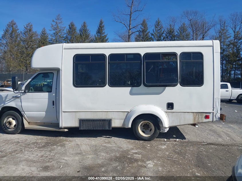 2010 Ford E-350 Cutaway VIN: 1FDEE3FS7ADB00409 Lot: 41399028