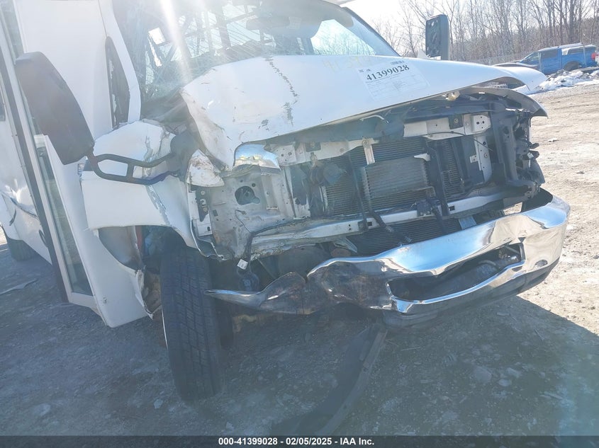 2010 Ford E-350 Cutaway VIN: 1FDEE3FS7ADB00409 Lot: 41399028