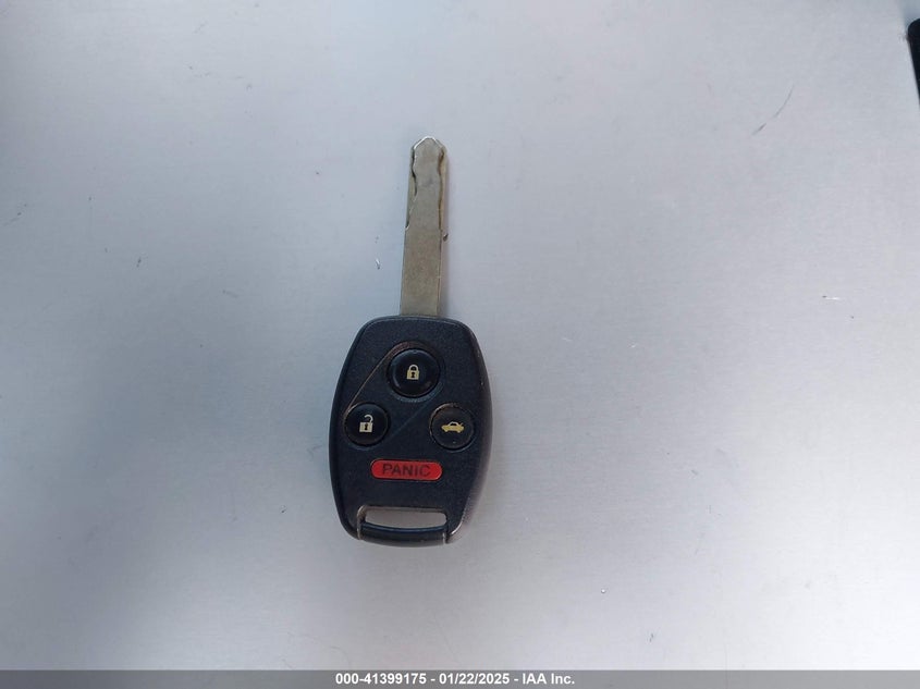 2009 HONDA ACCORD VIN: 1HGCP26499A000215