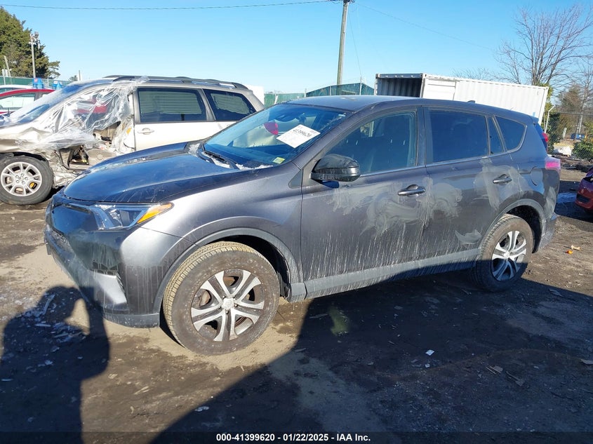 2018 TOYOTA RAV4 LE - JTMBFREV4JJ725905